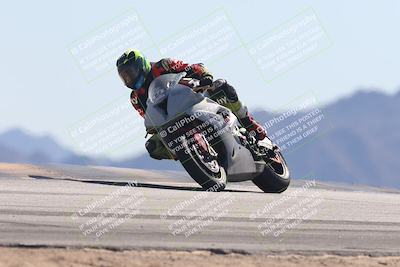 media/Oct-30-2025-Racers Edge (Thu) [[dabbdaf680]]/3-B Group/Session 4 Turn 9/